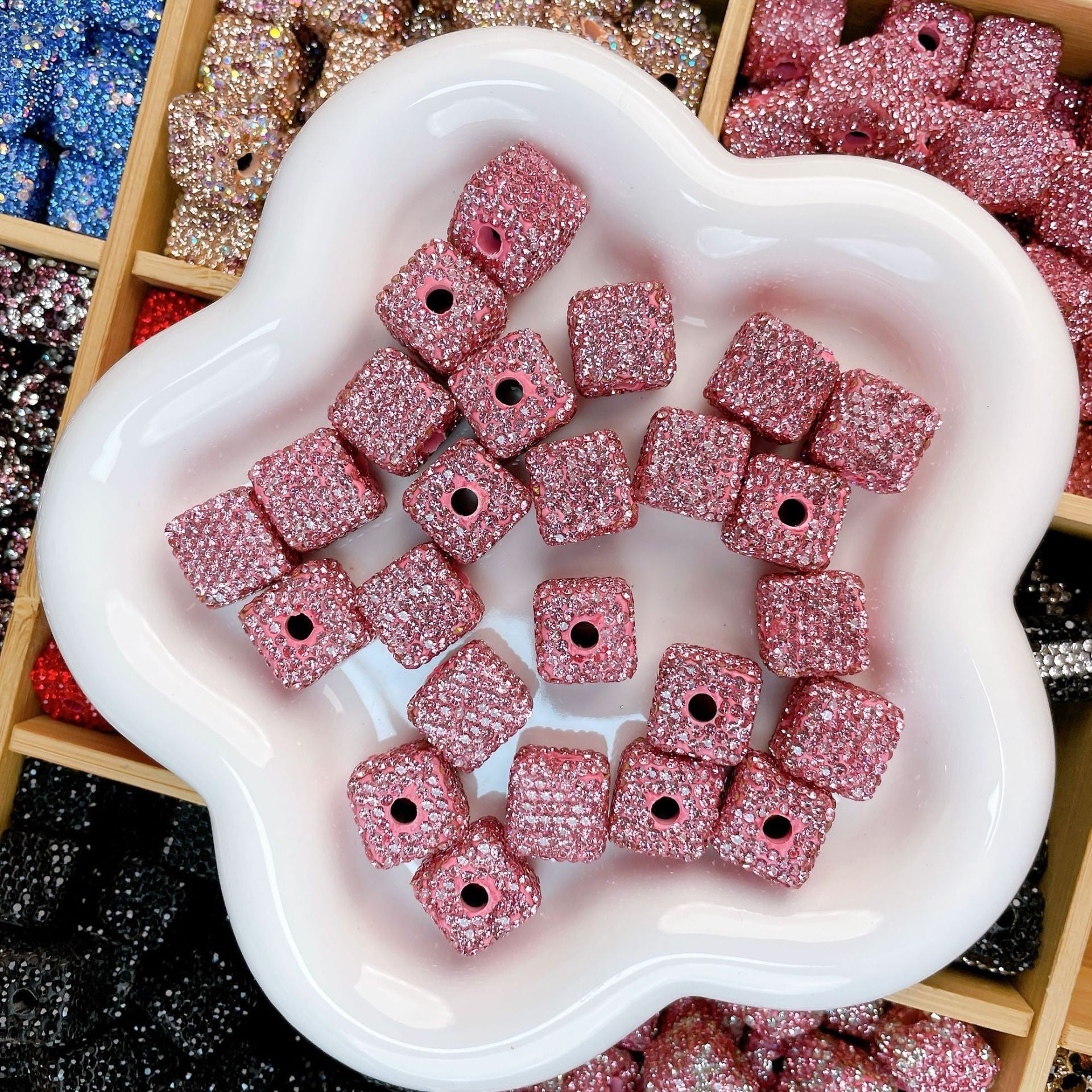 Wholesale Diamond Balls, Water Diamonds, Handmade Crystal Beads, Pore Beads, and Separated Beads